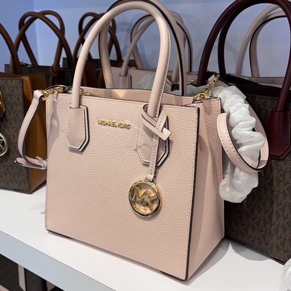 Michael Kors Mercer Medium Pebbled Leather Crossbody Bag - Picture 13 of 16